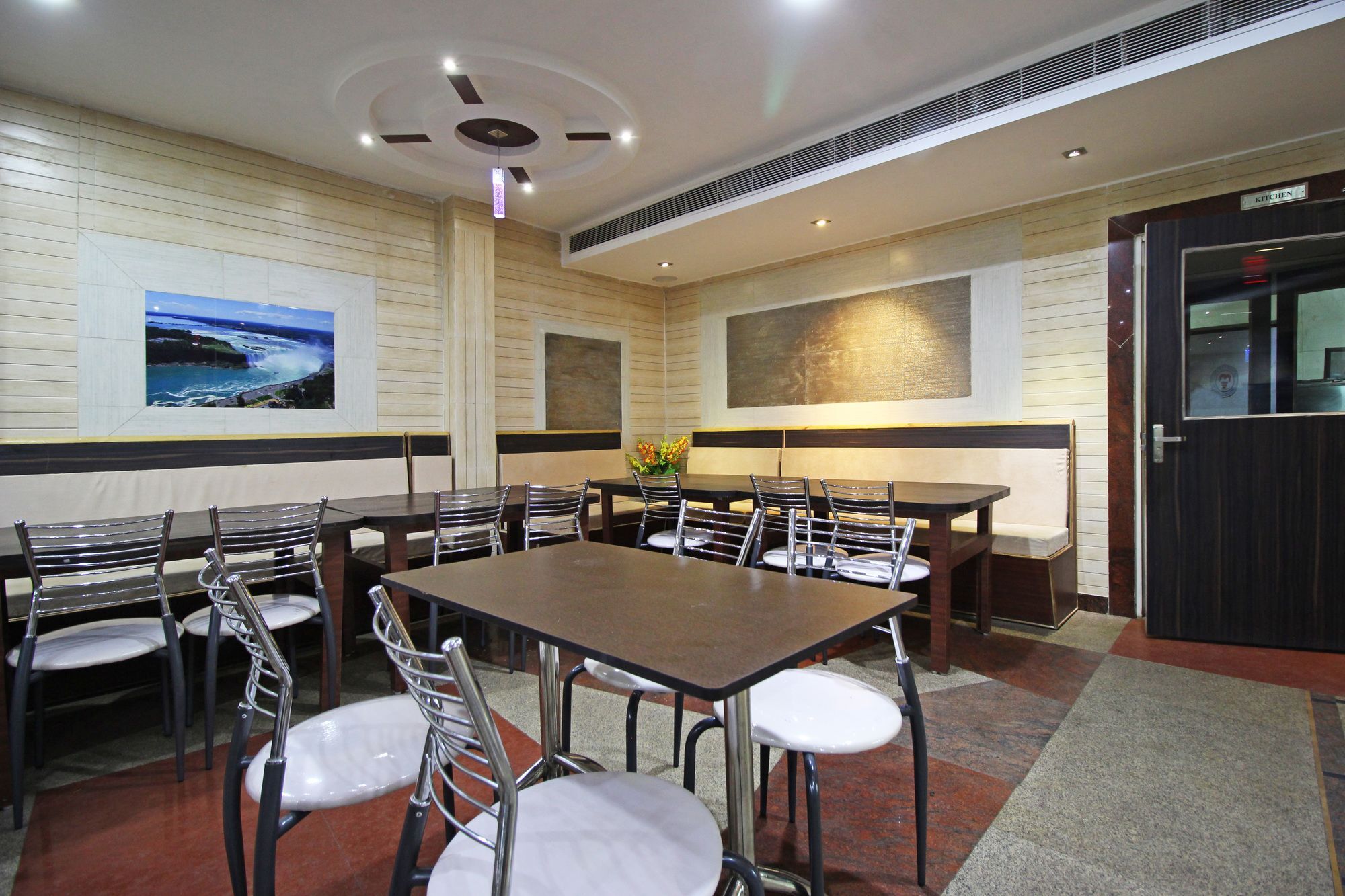 Merit Hotel Agra  Exterior photo